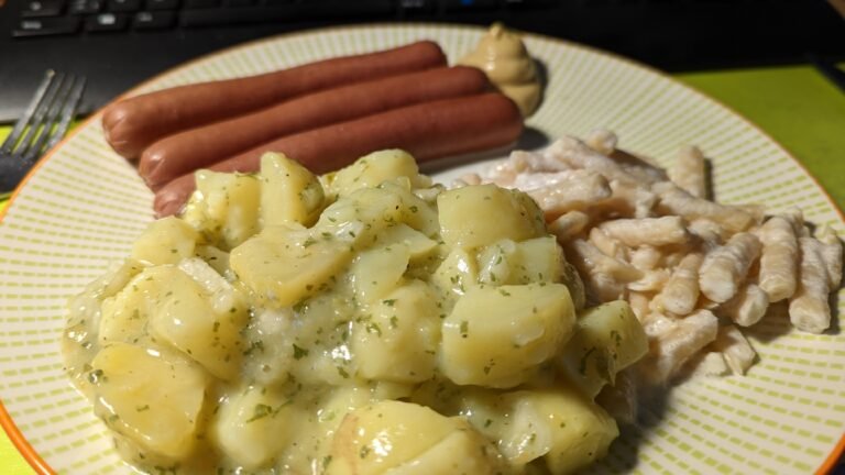 Mehr über den Artikel erfahren Kartoffelsalat ohne Mayo: So hast du Kartoffeln noch nie gegessen!